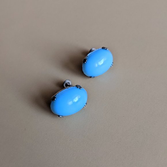 Faux Turquoise Twist On Earrings, Oval Studs, Vintage Sterling Silver Earring - Picture 2 of 4